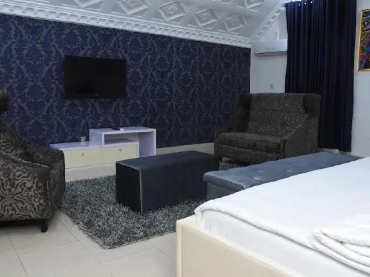 Room In Lodge - Ambience Hotels Abujahome For Leisure And Business Travellers Exterior foto