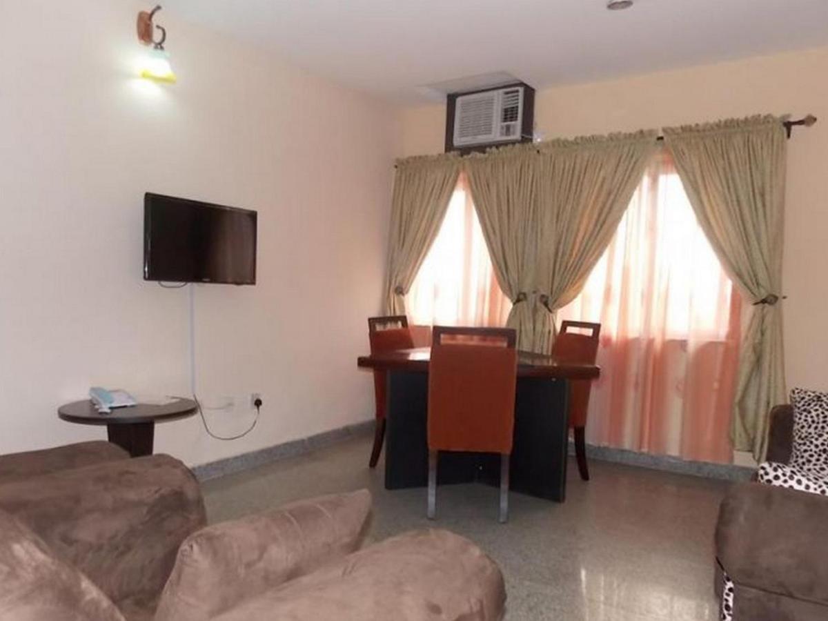 Room In Lodge - Ambience Hotels Abujahome For Leisure And Business Travellers Exterior foto