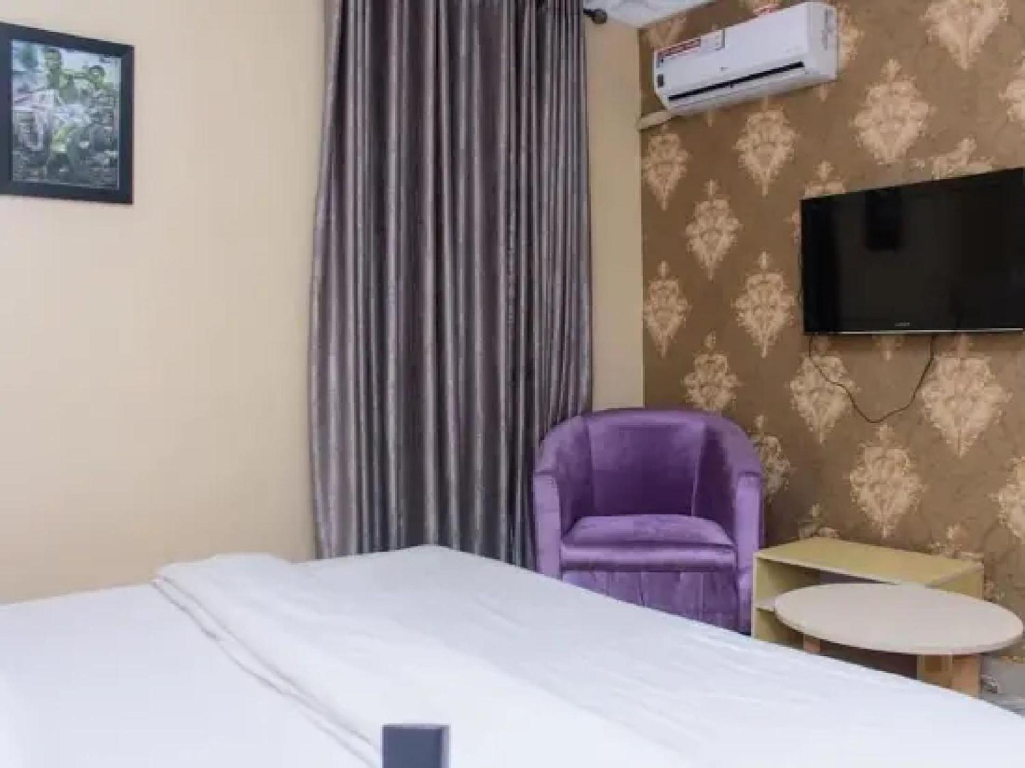 Room In Lodge - Ambience Hotels Abujahome For Leisure And Business Travellers Exterior foto